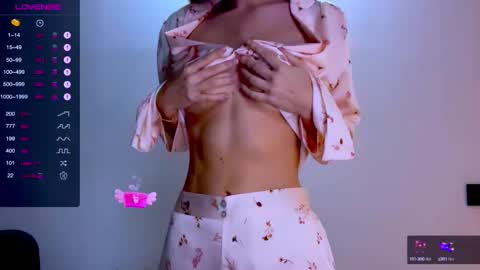 Mia online show from September 11, 5:24 pm