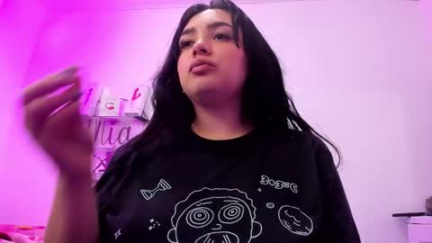 Snapshot of sweet_miiaa chatting on January 10, 3:52 am Mia Johns online show from January 10, 3:52 am