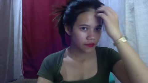 sweet_milkshake2004 online show from October 5, 4:11 am