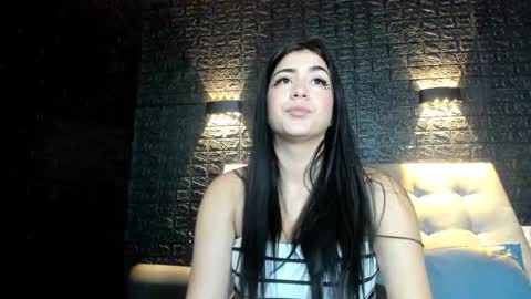 Snapshot of sweet_moniicaa chatting on January 20, 10:40 am Monica  online show from January 20, 10:40 am
