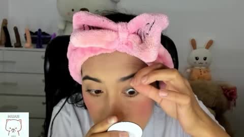 Nhaomy online show from October 2, 9:00 pm