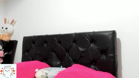 Nhaomy online show from November 5, 2:00 am