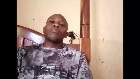 Snapshot of sweet_papa256 chatting on May 18, 4:46 pm sweet_papa256 online show from May 18, 4:46 pm