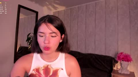 Snapshot of sweet_pay_ chatting on June 8, 12:05 pm Sweet online show from June 8, 12:05 pm