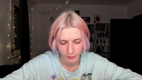 kira online show from November 5, 10:32 pm