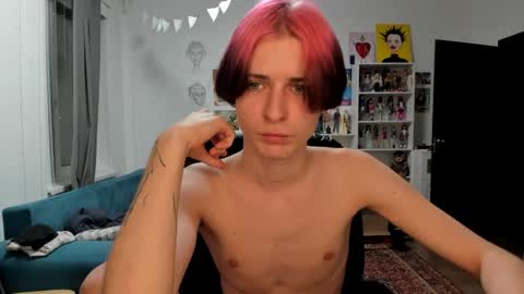 kira online show from December 16, 6:57 pm