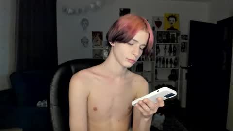 kira online show from December 19, 9:22 pm