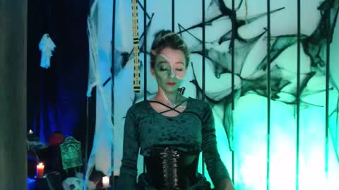 Penny  online show from November 1, 12:01 am