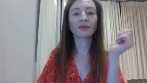 Snapshot of sweet_poeme chatting on June 7, 12:20 pm sweet_poeme online show from June 7, 12:20 pm