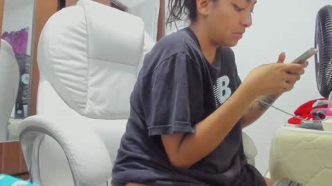 sweet_robyn online show from December 5, 10:12 pm