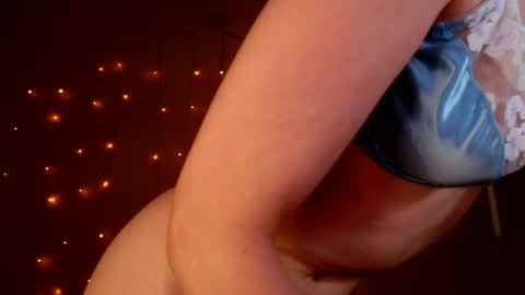 Snapshot of sweet_rosely chatting on June 15, 2:36 am Sweet Rosely online show from June 15, 2:36 am