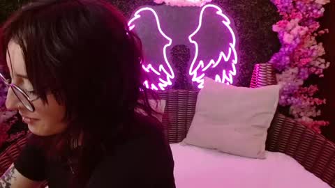 Roxanee online show from April 22, 9:16 pm