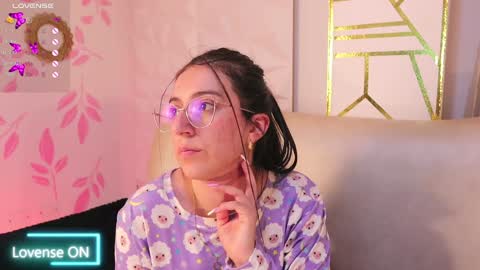 Sammy Lauren online show from January 22, 10:07 am