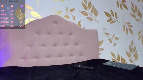 Sammy Lauren online show from February 27, 6:50 am