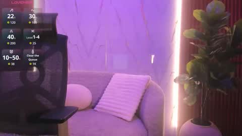 Snapshot of sweet_santii chatting on October 21, 11:33 am Santiago online show from October 21, 11:33 am