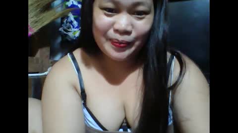Snapshot of sweet_shafarah chatting on March 11, 5:57 pm sweet_shafarah online show from March 11, 5:57 pm