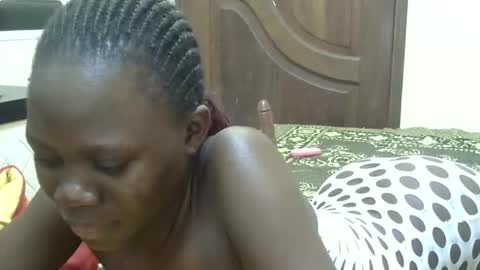 Snapshot of sweet_sharon01 chatting on September 9, 5:07 am Sharon online show from September 9, 5:07 am
