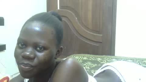 Snapshot of sweet_sharon01 chatting on September 14, 6:23 am Sharon online show from September 14, 6:23 am