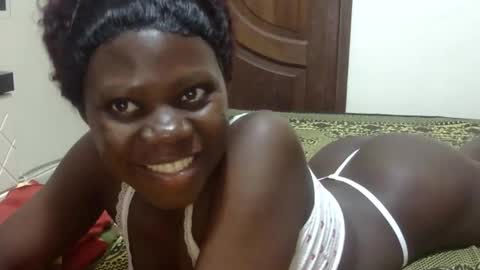 Snapshot of sweet_sharon01 chatting on October 12, 9:14 pm Sharon online show from October 12, 9:14 pm