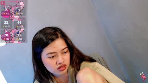 Leah online show from January 8, 8:27 am