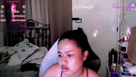 Leah online show from May 6, 7:02 am