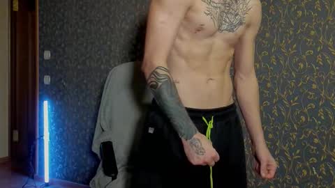 sweet_smith8 online show from January 12, 1:33 am