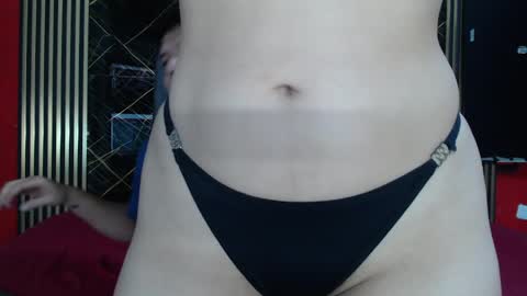Snapshot of sweet_sofi20 chatting on April 8, 2:17 pm sweet_sofi20 online show from April 8, 2:17 pm
