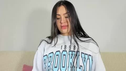 Snapshot of sweet_sophie_7 chatting on January 24, 4:06 pm sweet_sophie_7 online show from January 24, 4:06 pm