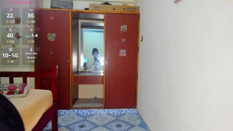 sweet_squirter254 online show from February 17, 7:20 pm