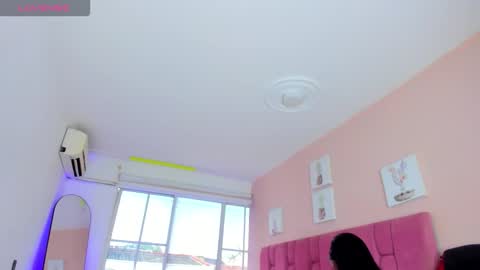 sweet_stacie online show from February 9, 2:10 pm