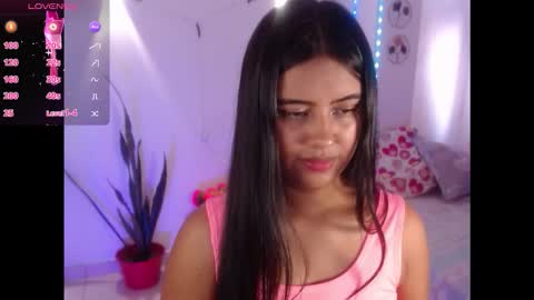 Snapshot of sweet_susy999 chatting on December 1, 8:14 pm susy 222 online show from December 1, 8:14 pm