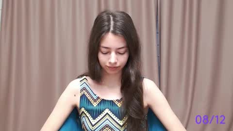 Snapshot of sweet_sweet_angel chatting on December 8, 9:46 am Angel online show from December 8, 9:46 am