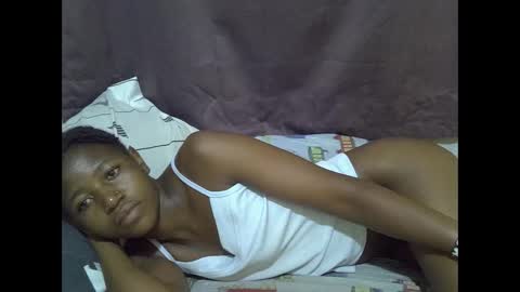 Snapshot of sweet_tattiana chatting on April 22, 7:04 pm Tatty online show from April 22, 7:04 pm