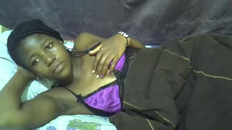 Snapshot of sweet_tattiana chatting on May 16, 10:41 pm Tatty online show from May 16, 10:41 pm