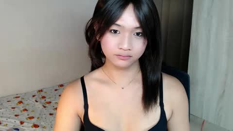 Snapshot of sweet_tenshi chatting on May 23, 12:49 am tenshi online show from May 23, 12:49 am