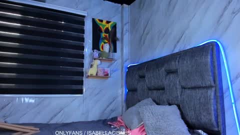 Isabella online show from December 8, 9:19 pm