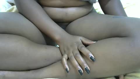 sweet_veebouset online show from February 23, 8:01 am