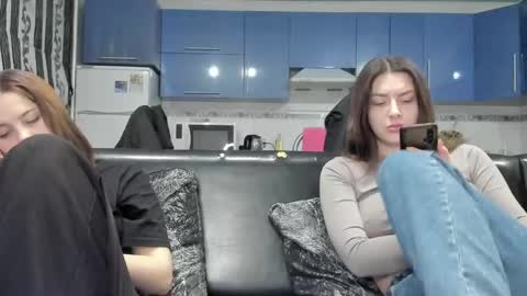 sweet_violetti online show from February 9, 3:45 pm