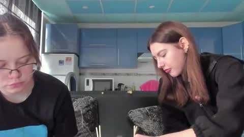 sweet_violetti online show from February 13, 1:15 pm