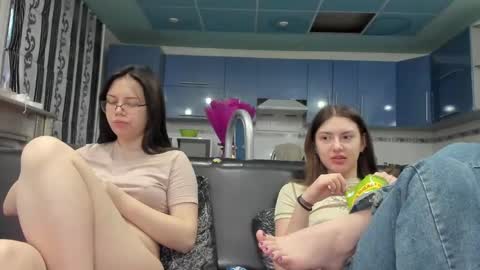 sweet_violetti online show from March 7, 3:28 pm