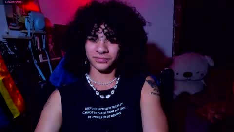 Snapshot of sweet_vond chatting on February 11, 7:02 am Steven independent model online show from February 11, 7:02 am
