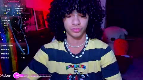 Snapshot of sweet_vond chatting on February 15, 10:11 am Steven independent model online show from February 15, 10:11 am