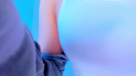 Snapshot of sweet_yasu chatting on July 9, 4:27 am Yasu online show from July 9, 4:27 am