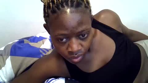 sweet_zarah online show from January 18, 4:49 am