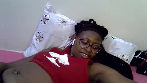 sweet_zarah online show from April 19, 6:10 pm