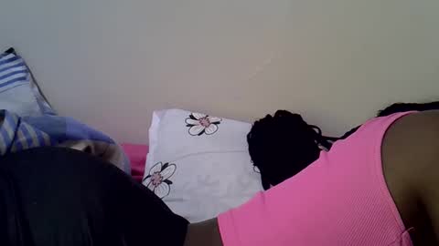 sweet_zarah online show from April 22, 4:37 am