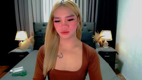 bea takashi  online show from April 23, 12:29 pm