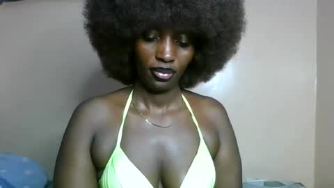 Snapshot of sweet_zuri3 chatting on May 20, 8:37 pm zuri online show from May 20, 8:37 pm