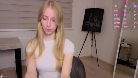 Snapshot of sweet_zz_gold chatting on October 26, 7:20 pm sweet_zz_gold online show from October 26, 7:20 pm