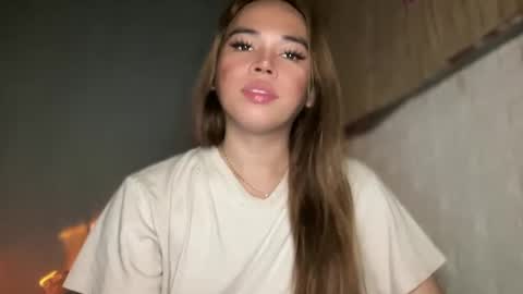 Snapshot of sweetalexa19 chatting on December 2, 5:48 am alexa your one and only queen online show from December 2, 5:48 am